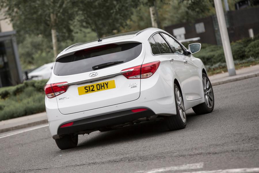  Hyundai i40 Tourer 2014 года  (UK) (фото 35 из 73)